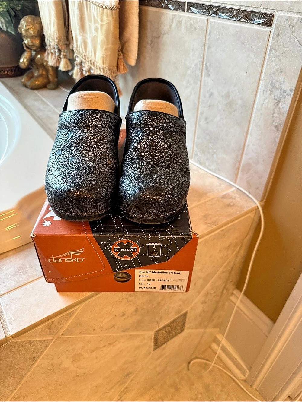 Dansko Pro XP Medallion Patent Women's Black EU 40